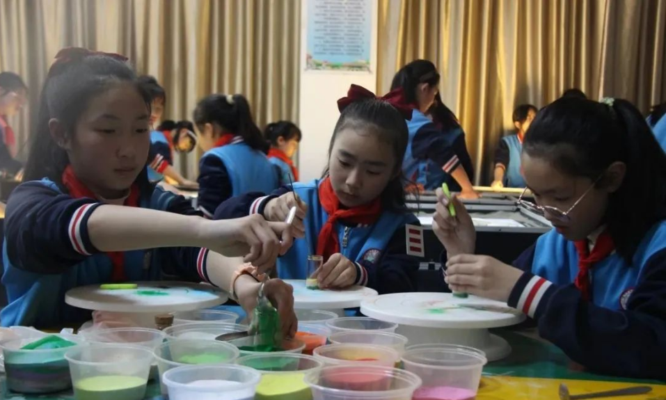 学校思政 | 福州市罗星中心小学:校园美育课程开拓新路径 沙画教学案例获全国一等奖 学校思政 | 福州市罗星中心小学:校园美育课程开拓新路径 沙画教学案例获全国一等奖